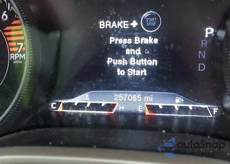 2018 Jeep Cherokee Limited 4X4 z USA, uszkodzony, nr VIN 1C4PJMDB3JD610953